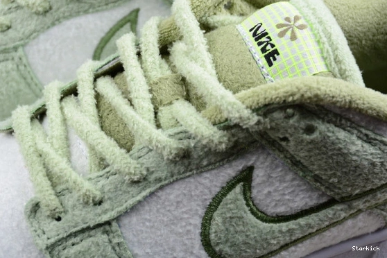 Nike DQ7579-300 Low Fleece Dunk Pack SE Honeydew 0717